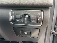 USED 2017 67 VOLVO XC60 2.0 D4 R-DESIGN NAV 5d 188 BHP Heated Front Seats & 2-Zone Climate