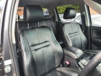 USED 2014 63 TOYOTA HI-LUX 3.0 INVINCIBLE 4X4 D-4D DCB 169 BHP ** NO VAT ** NO VAT - LOW MILES - REAR CAMERA - SAT NAV - FULL BLACK LEATHER HEATED SEATS