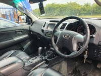 USED 2014 63 TOYOTA HI-LUX 3.0 INVINCIBLE 4X4 D-4D DCB 169 BHP ** NO VAT ** NO VAT - LOW MILES - REAR CAMERA - SAT NAV - FULL BLACK LEATHER HEATED SEATS