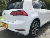 USED 2019 69 VOLKSWAGEN GOLF 2.0 R-LINE TDI 5d 148 BHP Digital Cockpit Sat Nav  DAB