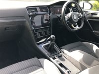 USED 2019 69 VOLKSWAGEN GOLF 2.0 R-LINE TDI 5d 148 BHP Digital Cockpit Sat Nav  DAB