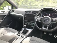 USED 2019 69 VOLKSWAGEN GOLF 2.0 R-LINE TDI 5d 148 BHP Digital Cockpit Sat Nav  DAB