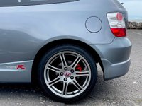 USED 2005 55 HONDA CIVIC 2.0 TYPE-R 3d 200 BHP 