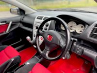 USED 2005 55 HONDA CIVIC 2.0 TYPE-R 3d 200 BHP 