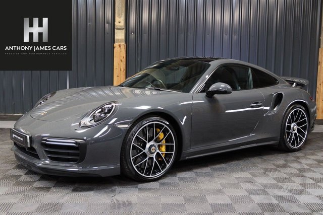 2017 67 Porsche 911 3.8 TURBO S PDK 2d 572 BHP