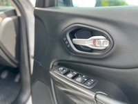 USED 2014 64 JEEP CHEROKEE 2.0 M-JET LIMITED 5d 138 BHP Reverse cam, climate seats,NAV
