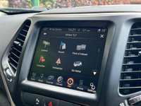 USED 2014 64 JEEP CHEROKEE 2.0 M-JET LIMITED 5d 138 BHP Reverse cam, climate seats,NAV