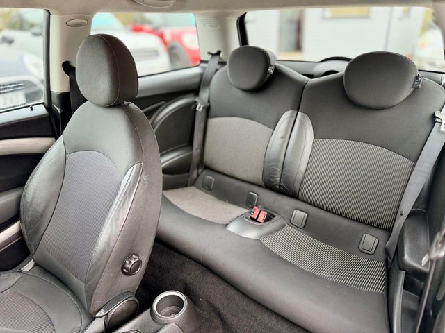2010 MINI HATCH COOPER - Photo 10