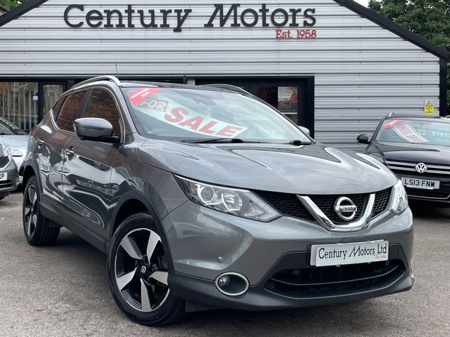 2017 66 Nissan Qashqai 1.5 dCi N-VISION (Smart Vision) 5dr - GLASS ROOF