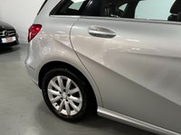 USED 2012 12 MERCEDES-BENZ B-CLASS 1.6 B180 BLUEEFFICIENCY SE 5d 122 BHP * AIR CON * PARK SENSORS * LEATHER TRIM * ALLOYS * HEATED FRONT SEATS *