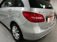 USED 2012 12 MERCEDES-BENZ B-CLASS 1.6 B180 BLUEEFFICIENCY SE 5d 122 BHP * AIR CON * PARK SENSORS * LEATHER TRIM * ALLOYS * HEATED FRONT SEATS *