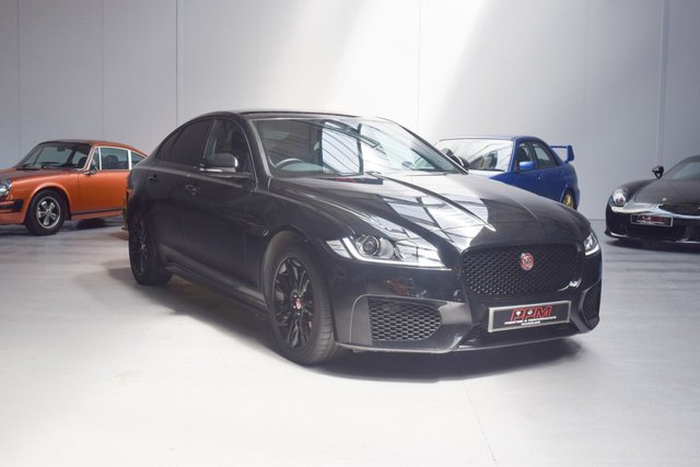 2020 20 Jaguar Xf 2.0 CHEQUERED FLAG 4d 247 BHP
