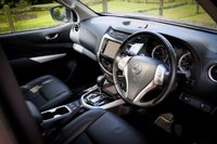 USED 2020 70 NISSAN NAVARA 2.3 DCI N-GUARD SHR DCB 188 BHP AUTO, SUNROOF, REAR COVER, FSH