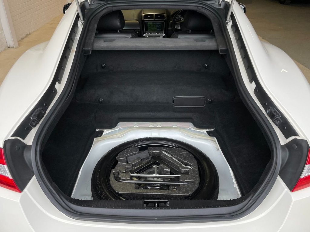 USED 2009 09 JAGUAR XK 5.0 XKR 2d 510 BHP 