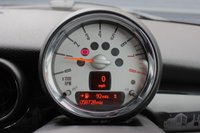 USED 2012 12 MINI HATCH COOPER 1.6 LONDON 2012 EDITION 3d 120 BHP 2 Owners, 6 Services, &pound;3600 of Extras, CHILI Pack, Heated Leather Seats, Bluetooth