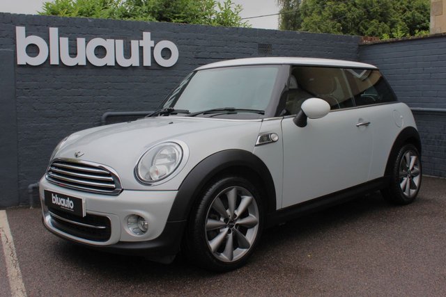 2012 12 MINI Hatch Cooper 1.6 LONDON 2012 EDITION 3d 120 BHP