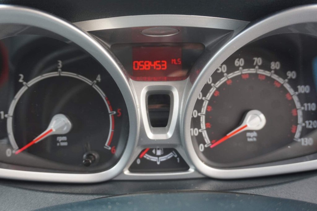 USED 2012 62 FORD FIESTA 1.4L TITANIUM TDCI 3d 69 BHP Â£20 ROAD TAX!!