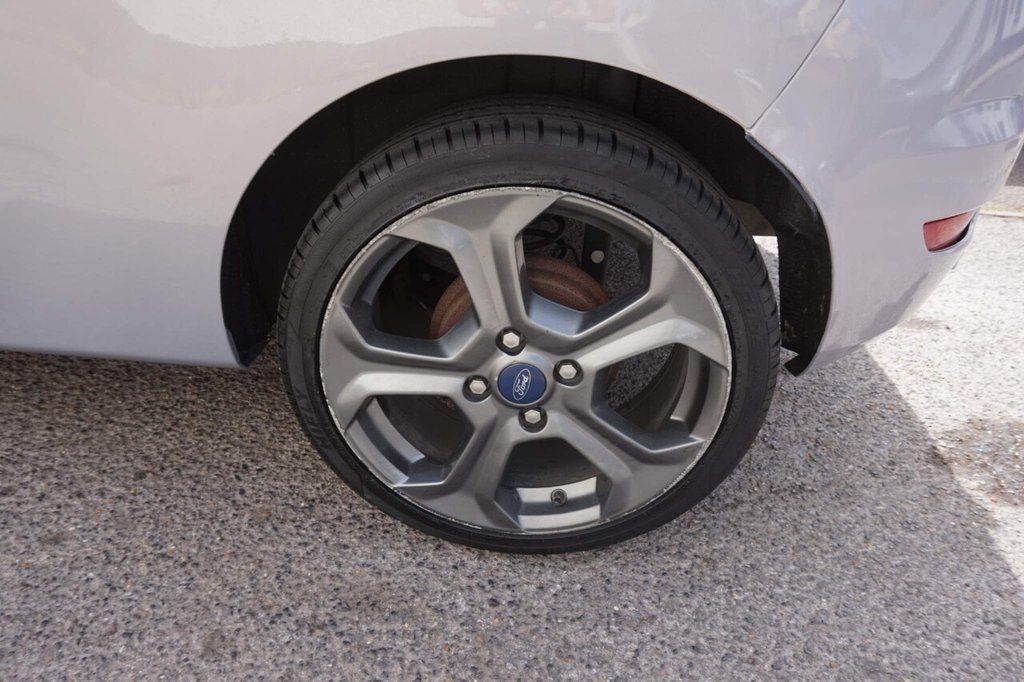 USED 2012 62 FORD FIESTA 1.4L TITANIUM TDCI 3d 69 BHP Â£20 ROAD TAX!!