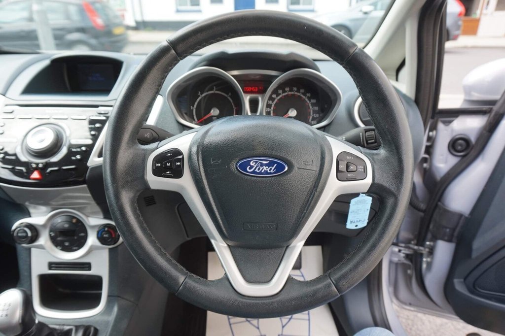 USED 2012 62 FORD FIESTA 1.4L TITANIUM TDCI 3d 69 BHP Â£20 ROAD TAX!!