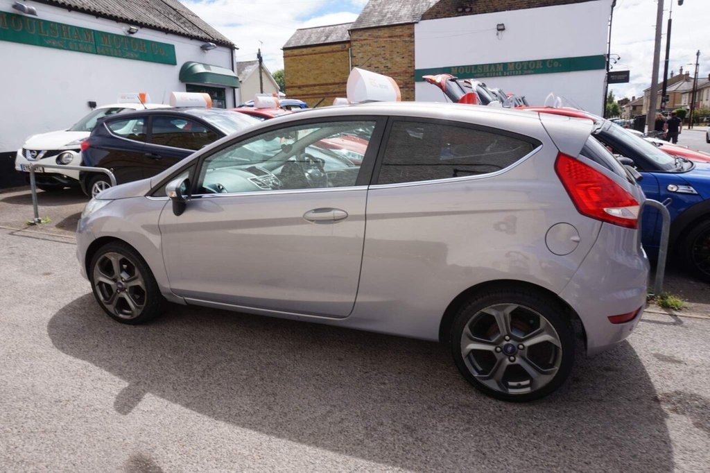 USED 2012 62 FORD FIESTA 1.4L TITANIUM TDCI 3d 69 BHP Â£20 ROAD TAX!!