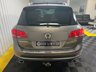 USED 2013 13 VOLKSWAGEN TOUAREG 3.0 V6 R-LINE TDI BLUEMOTION TECHNOLOGY 5d 242 BHP 2 KEYS / SAT NAV / HEATED SEATS