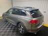 USED 2013 13 VOLKSWAGEN TOUAREG 3.0 V6 R-LINE TDI BLUEMOTION TECHNOLOGY 5d 242 BHP 2 KEYS / SAT NAV / HEATED SEATS