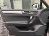 USED 2013 13 VOLKSWAGEN TOUAREG 3.0 V6 R-LINE TDI BLUEMOTION TECHNOLOGY 5d 242 BHP 2 KEYS / SAT NAV / HEATED SEATS