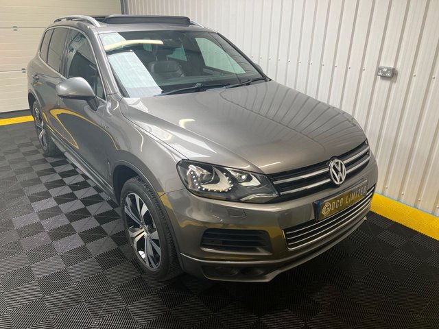 2013 13 Volkswagen Touareg 3.0 V6 R-LINE TDI BLUEMOTION TECHNOLOGY 5d 242 BHP