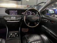USED 2008 58 MERCEDES-BENZ CL 6.2 CL63 AMG 2d 518 BHP * SUNROOF * PARK SENSORS * CLIMATE * NAV * LEATHER * 20 INCH ALLOYS *