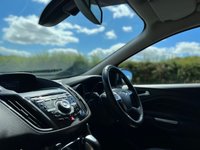 USED 2015 15 FORD KUGA 2.0 TITANIUM TDCI 5d 177 BHP 4 x4 Powershift Automatic