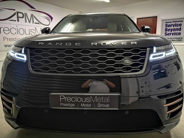 View our LAND ROVER RANGE ROVER VELAR