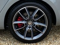 USED 2019 19 SKODA OCTAVIA 2.0 VRS TSI DSG 5d 242 BHP 