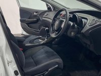USED 2015 15 HONDA CIVIC 1.6 I-DTEC BLACK EDITION 5d 118 BHP Striking Pearlecent Orchid white, Gloss black Alloy wheels