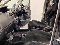 USED 2009 09 CITROEN C4 PICASSO 2.0 EXCLUSIVE HDI 5STR EGS 5d 135 BHP Versitile Automatic 2.0 HDI EXCLUSIVE