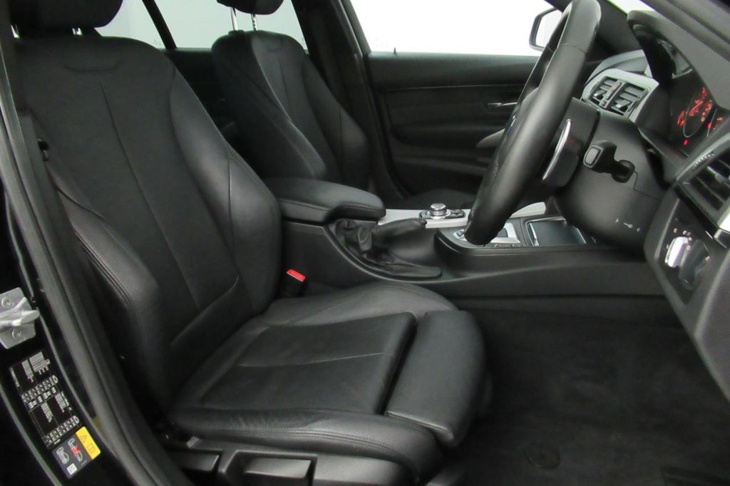USED 2016 66 BMW 3 SERIES 2.0 330E M SPORT AUTO 4d 181 BHP 