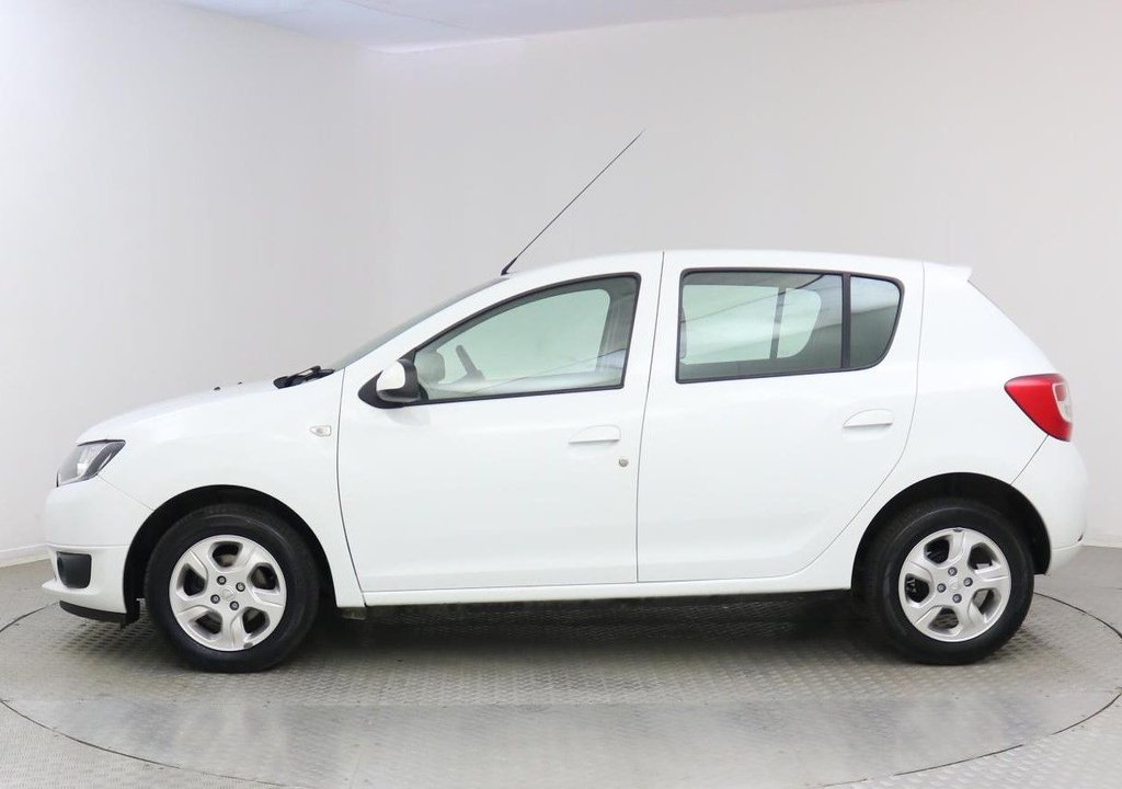 USED 2015 15 DACIA SANDERO 1.5 LAUREATE DCI 5d 90 BHP 