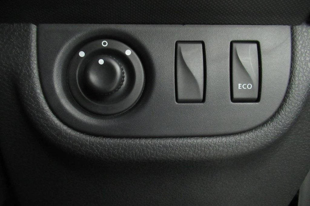 USED 2015 15 DACIA SANDERO 1.5 LAUREATE DCI 5d 90 BHP 