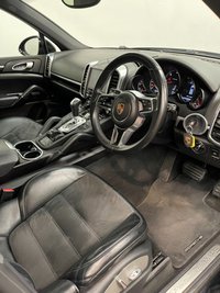 USED 2017 67 PORSCHE CAYENNE | NO 13 | 3.0 D V6 PLATINUM EDITION TIPTRONIC S 5d 258 BHP Beautiful Black Platinum Edition