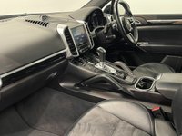 USED 2017 67 PORSCHE CAYENNE | NO 13 | 3.0 D V6 PLATINUM EDITION TIPTRONIC S 5d 258 BHP Beautiful Black Platinum Edition