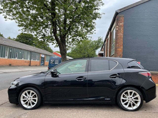 View our LEXUS CT