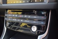 USED 2016 13 JAGUAR XF 3.0 V6 S 4d 296 BHP PAN ROOF / PRO NAV / MERIDIAN