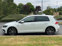 USED 2018 18 VOLKSWAGEN GOLF 1.5 R LINE TSI EVO 5d 148 BHP Satellite Navigation DAB