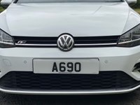 USED 2018 18 VOLKSWAGEN GOLF 1.5 R LINE TSI EVO 5d 148 BHP Satellite Navigation DAB