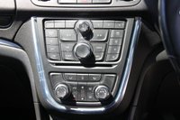 USED 2014 14 VAUXHALL MOKKA 1.7 EXCLUSIV CDTI S/S 5d 128 BHP FRONT & REAR PARKING SENSORS