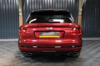 USED 2018 18 BENTLEY BENTAYGA 4.0 V8 5d 542 BHP INCREDIBLE SPEC: PANORAMIC ROOF, NIGHT VISION, HEAD-UP DISPLAY, DYNAMIC RIDE, BLACKLINE SPECIFICATION, SOFT CLOSE AND MUCH MORE