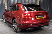 USED 2018 18 BENTLEY BENTAYGA 4.0 V8 5d 542 BHP INCREDIBLE SPEC: PANORAMIC ROOF, NIGHT VISION, HEAD-UP DISPLAY, DYNAMIC RIDE, BLACKLINE SPECIFICATION, SOFT CLOSE AND MUCH MORE