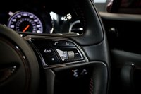 USED 2018 18 BENTLEY BENTAYGA 4.0 V8 5d 542 BHP INCREDIBLE SPEC: PANORAMIC ROOF, NIGHT VISION, HEAD-UP DISPLAY, DYNAMIC RIDE, BLACKLINE SPECIFICATION, SOFT CLOSE AND MUCH MORE