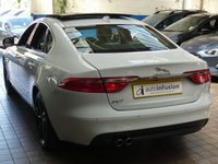 USED 2015 65 JAGUAR XF 2.0 PRESTIGE 4d 177 BHP EURO 6 CAZ ULEZ COMPLIANT SAT NAV SUNROOF LEATHER HEATED SEATS &pound;30 ROAD TAX