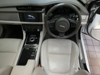 USED 2015 65 JAGUAR XF 2.0 PRESTIGE 4d 177 BHP EURO 6 CAZ ULEZ COMPLIANT SAT NAV SUNROOF LEATHER HEATED SEATS &pound;30 ROAD TAX