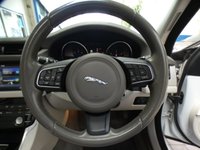 USED 2015 65 JAGUAR XF 2.0 PRESTIGE 4d 177 BHP EURO 6 CAZ ULEZ COMPLIANT SAT NAV SUNROOF LEATHER HEATED SEATS &pound;30 ROAD TAX